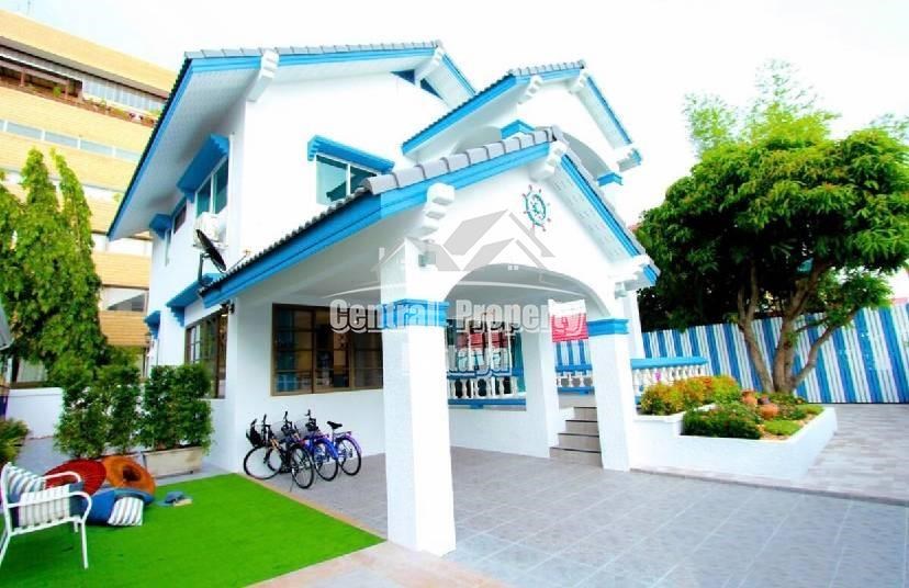 Beautiful 3 bed villa located directly at Jomtien Beach road - House - Jomtien - Jomtien Beach Road