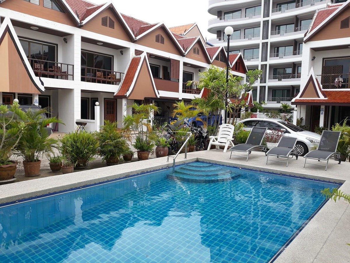 Five bedroom Five Bathroom Townhouse  in Pratumnak For Sale or Rent. ขายหรือให้เช่า บ้านห้าห้องนอนห้าห้องน้ำบนเขาพระตำหนัก - House -  - Pratumnak, Pattaya
