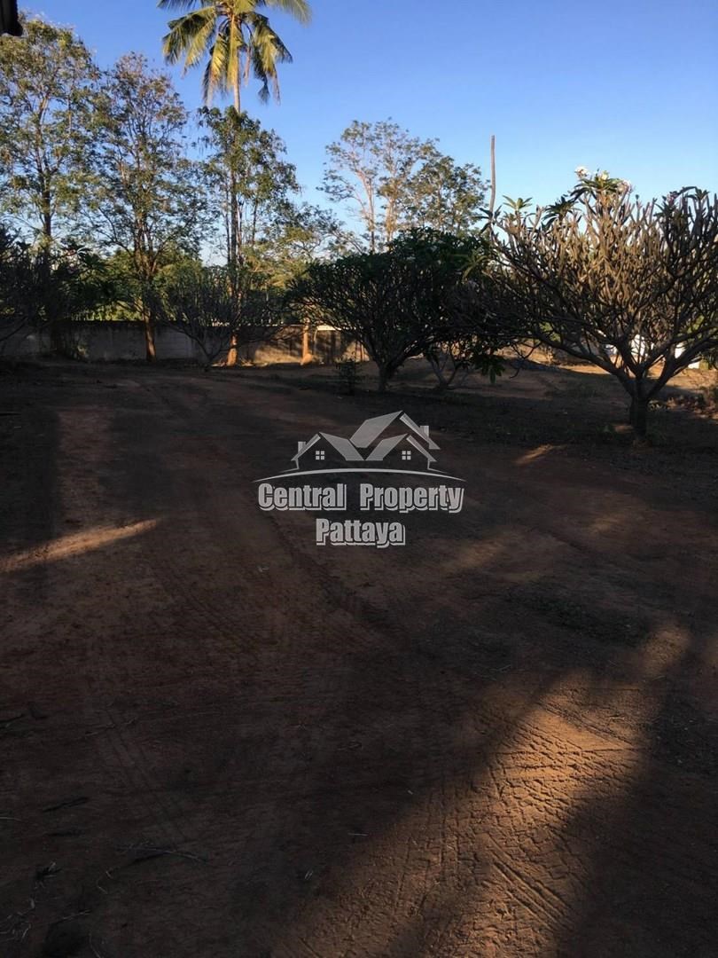 19, 40 or 70 Rai of land for sale in walking distance to mabprachan lake - Land - Pattaya East - Mapbrachan Lake