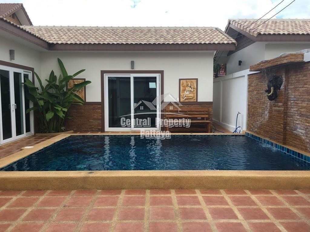 Pool villa for rent with Jacuzzi and Gorgeous sparkling pool with waterfall feature. - House - Pattaya East - 