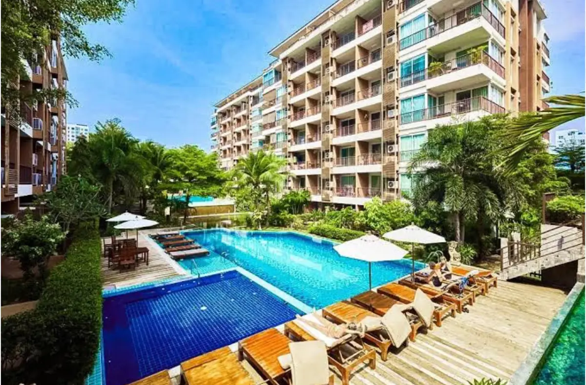 Spacious, modern, studio for sale in the Diamond Suites Resort, Jomtien. 
