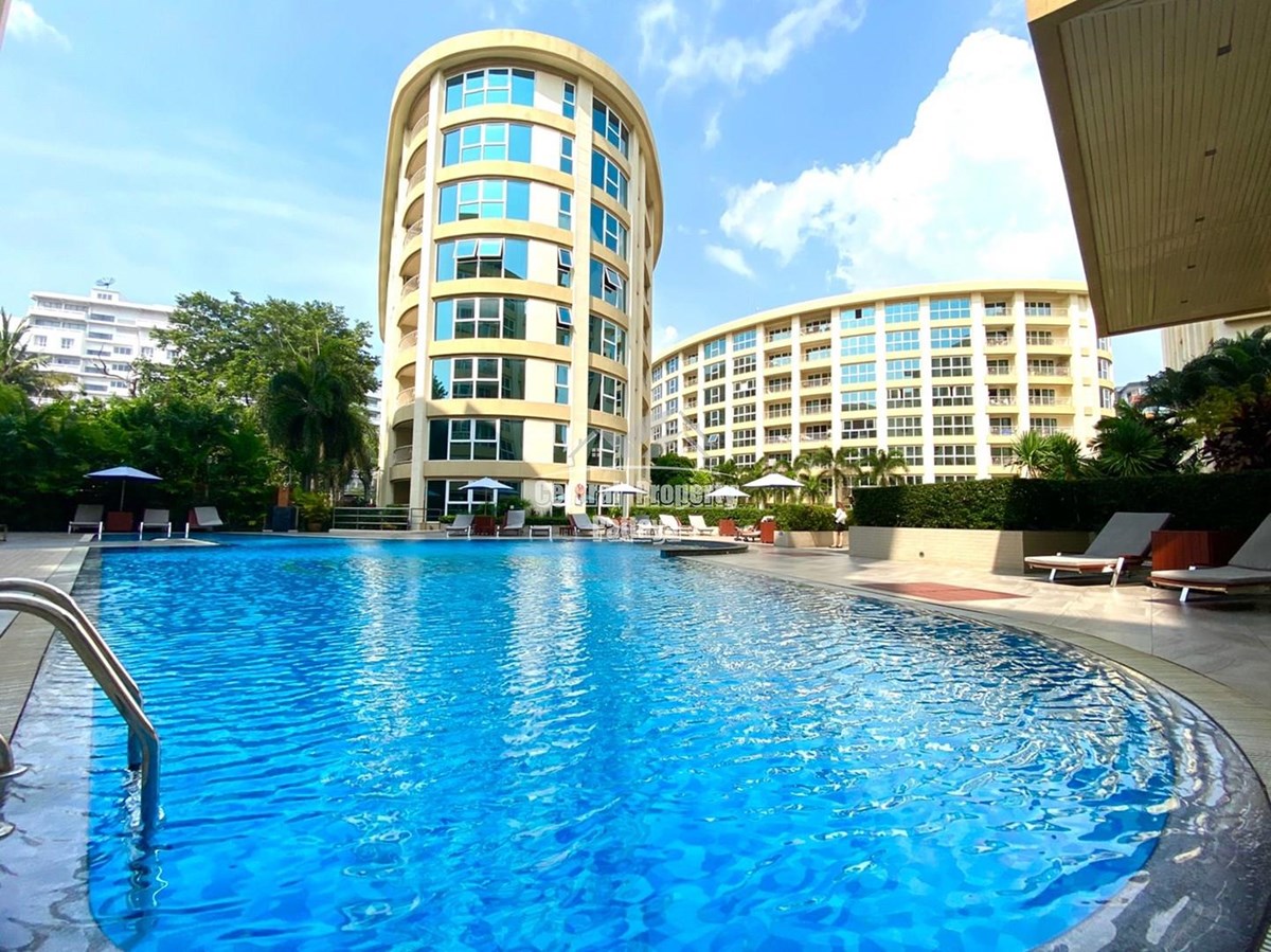 Two Bedroom Condo for Sale or Rent Central Pattaya Condominium