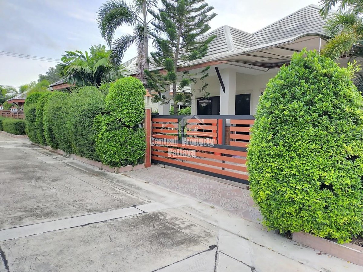 Beautiful Two Bedroom Two Bathroom Pool Villa for Sale Huai Yai - House -  - 