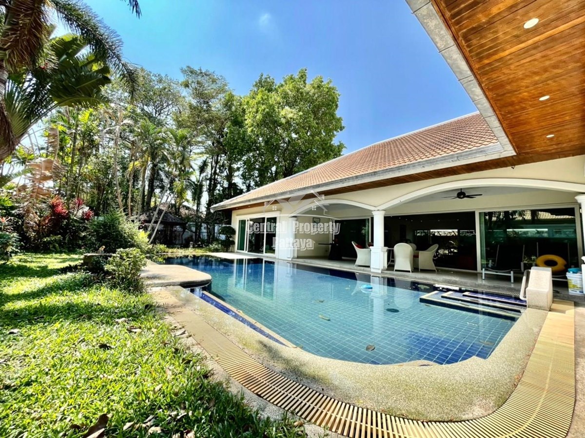 Breathtaking 6 bed pool villa with 1092 sqm land in Jomtien Park Villas - Apartment - Jomtien - 