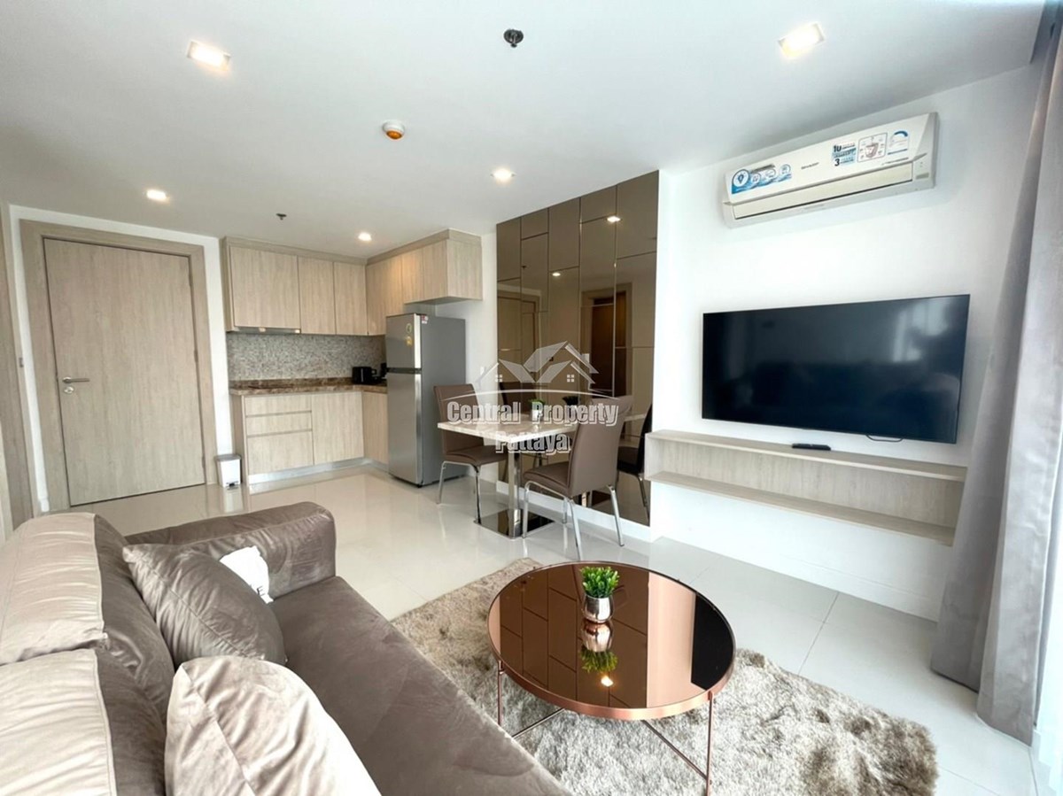Sumptuously Decorated 1-Bedroom Condominium for Sale! - Apartment -  - 