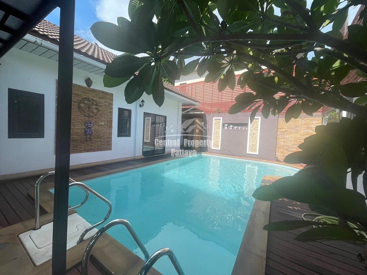 Fantastic investment opportunity! 5 bedroom, 4 bathroom, private pool villa for sale in Na Klua.  