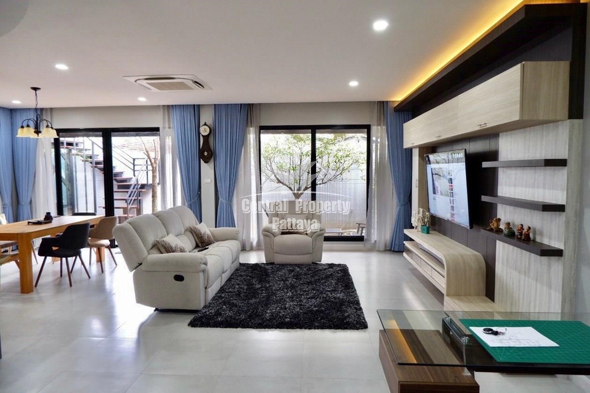 A modern country style private villa for rent. Perfect for holiday home. Great facilities. Surrounded by attractions. - House - Huai Yai - 