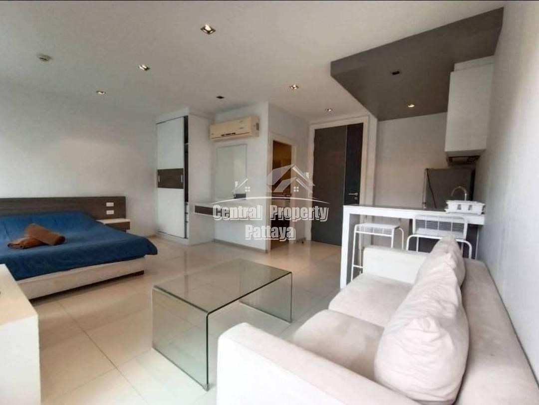 Spacious studio in The Gallery, Jomtien beach for sale in foreign ownership.