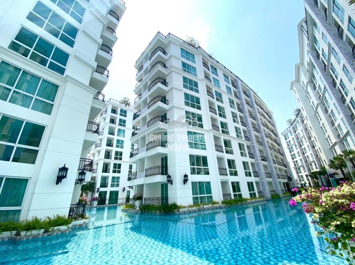 One Bedroom condo a centrally-located, low rise luxury condominium in Pattaya providing comfort and convenience for sale - Condominium - South Pattaya Road - 