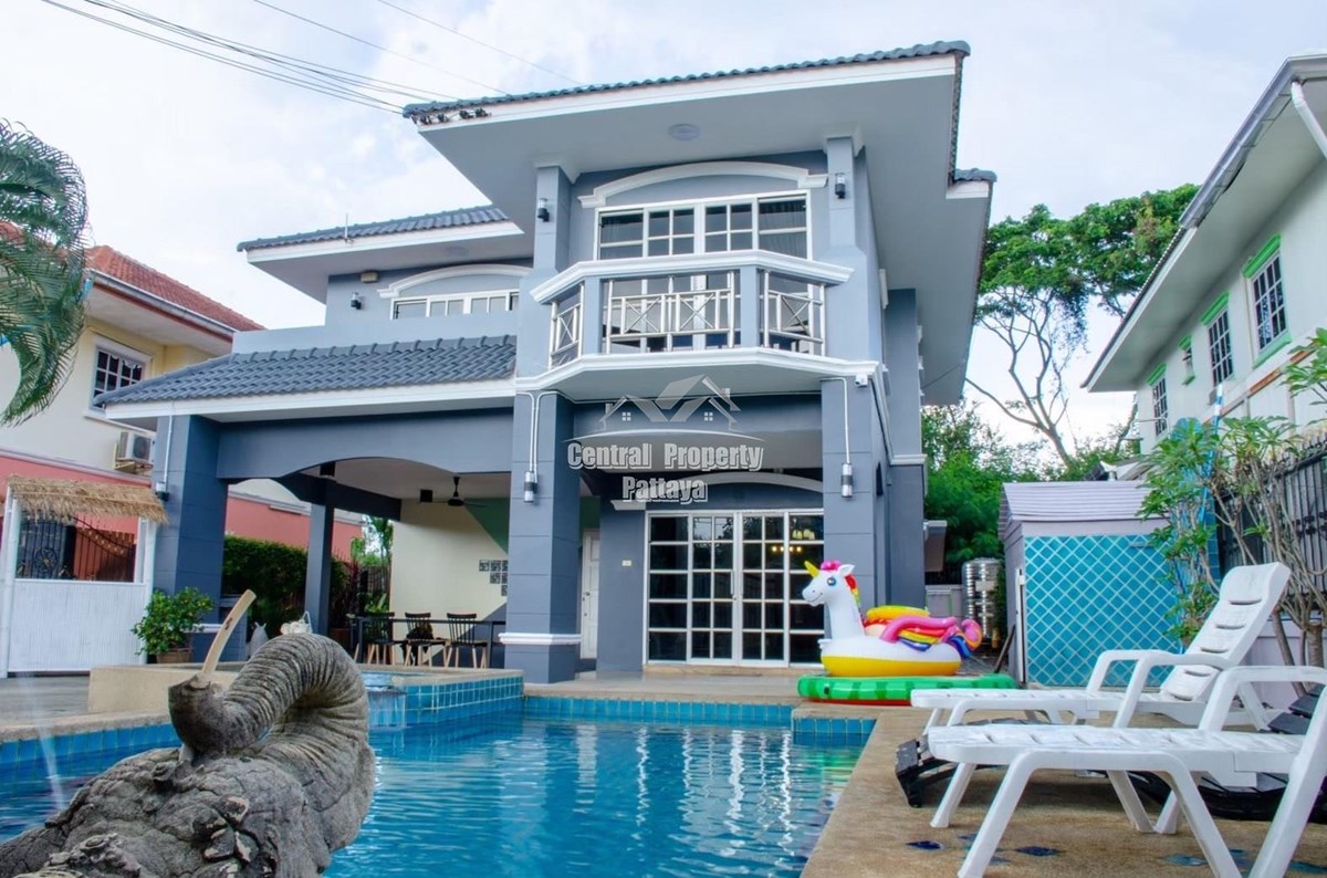 Spectacular 5 bed, 5 bath family pool villa in View Point Jomtien for rent.