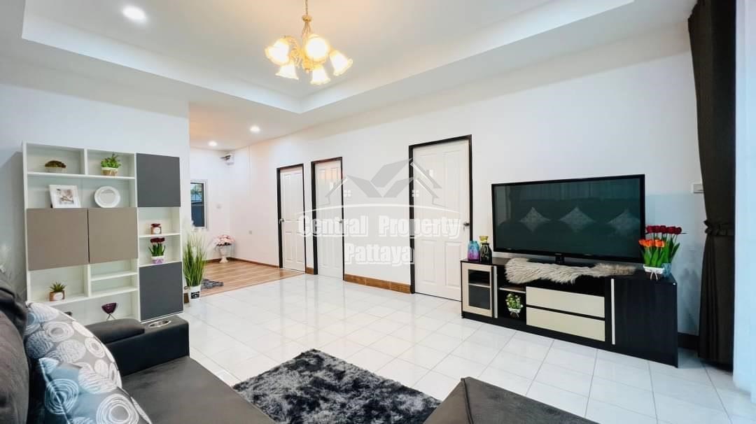 Twinhouse near Jomtien Beach just 800 Meter for sale - House - Jomtien - 