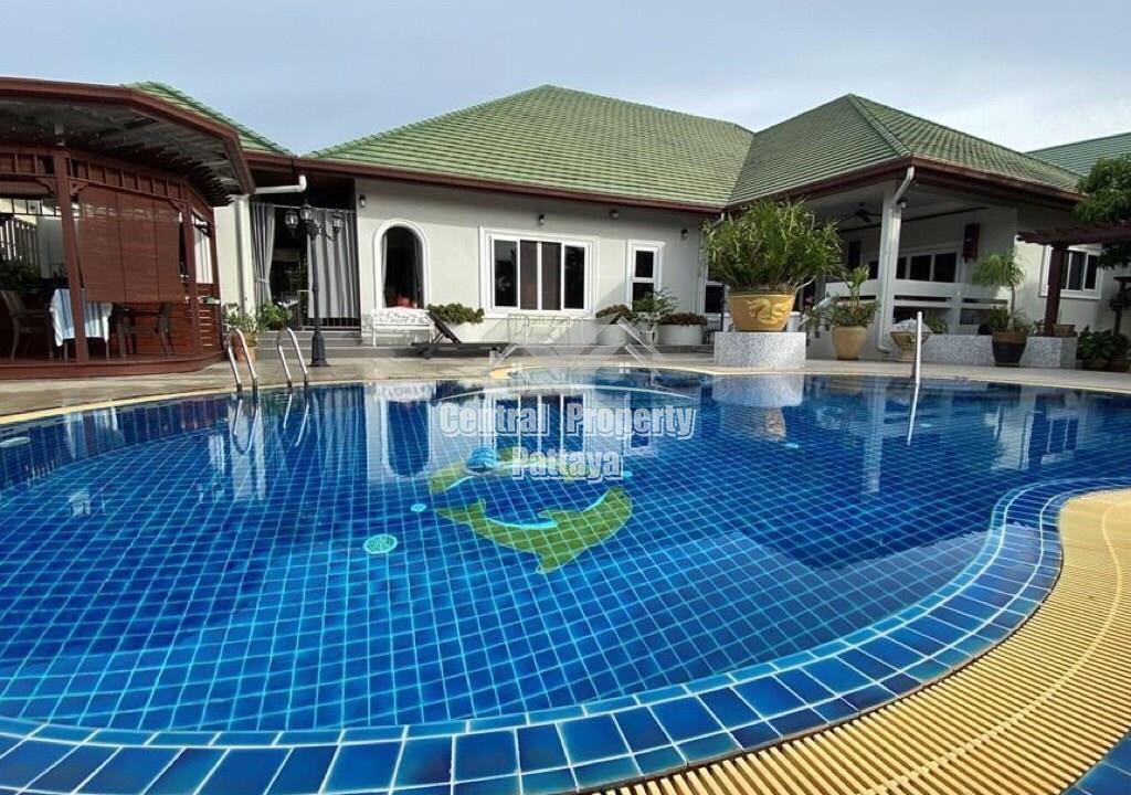 Pool Villa 4 Bedrooms Closed to Mabprachan Lak, East Pattaya for sale. - House - Lake Maprachan - 