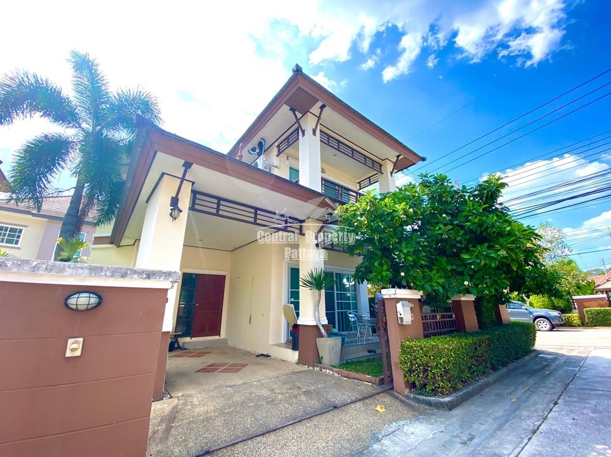 Two Storey house 2 Bedrooms 3 Bathrooms Thai-Bali Style for sale & Rent - House - Pattaya - Nong Pla Lai