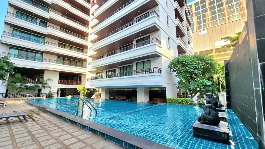 Spacious, 1 bedroom, 2 bathroom unit for rent in Prime Suites, Pattaya Klang. - Condominium -  - 