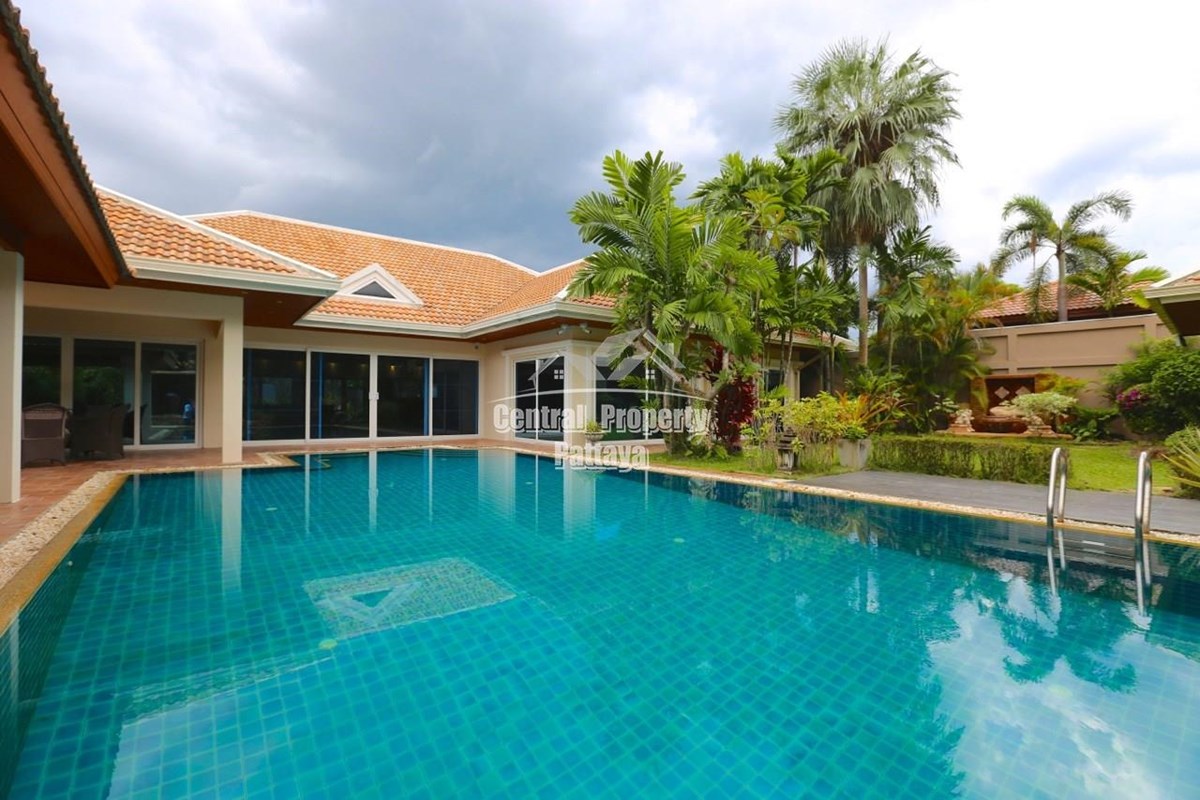 Luxury pool Villa For Four Bedrooms  for sale near Jomtien beach. - House - Jomtien - 