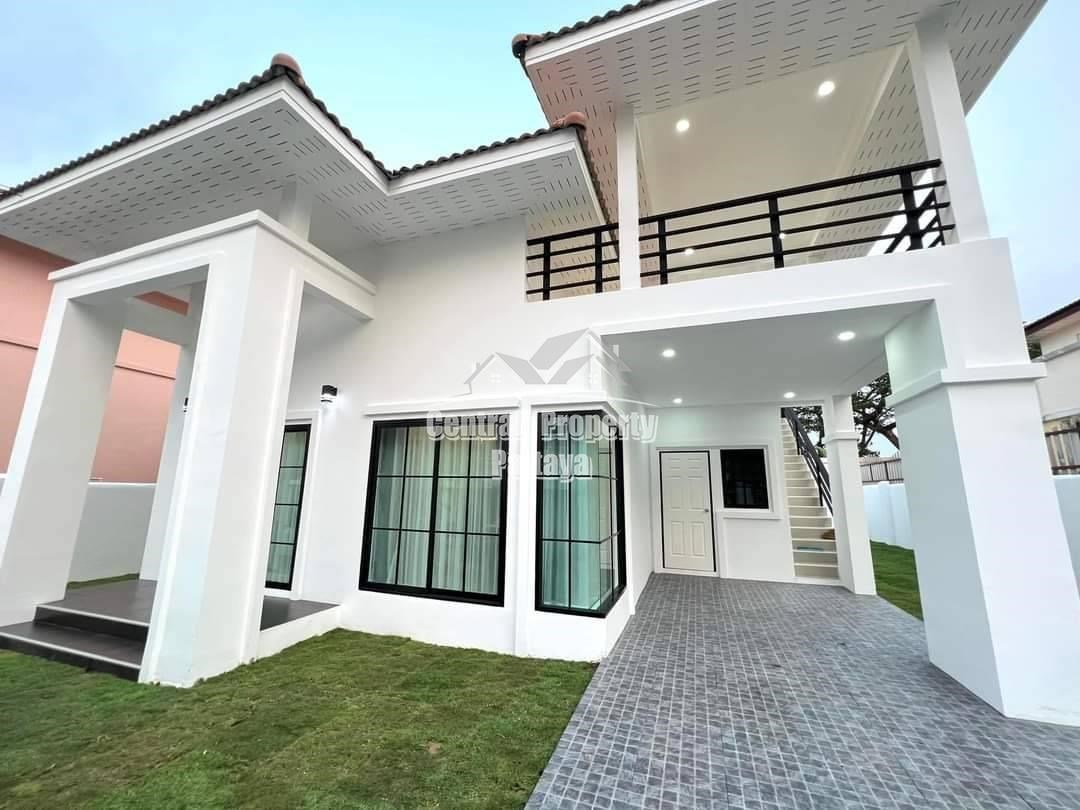 Modern, 3 bedroom, 3 bathroom home for sale in East Pattaya. - House -  - 