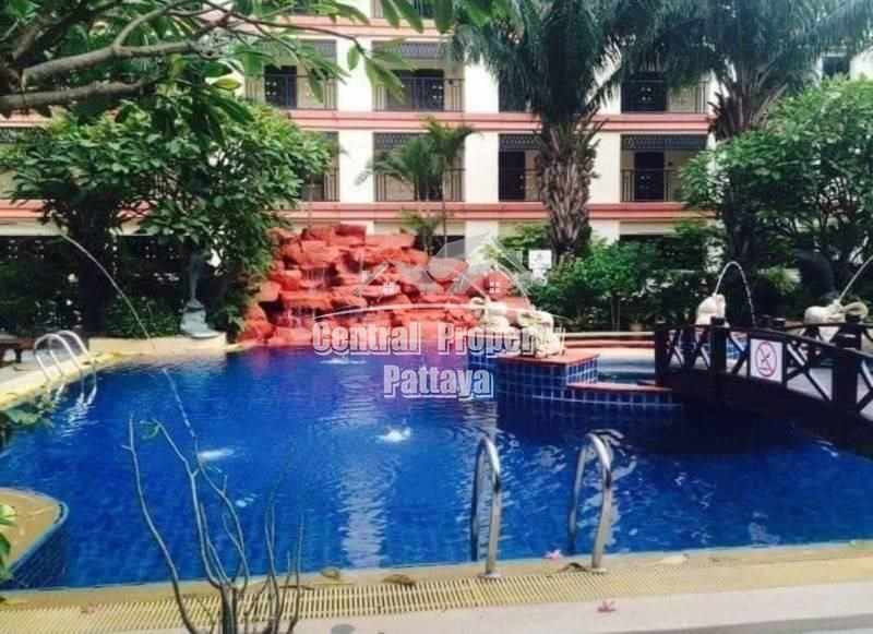 Spacious studio for rent in Nova Plaza, 5 minutes walk to Bamboo Beach.