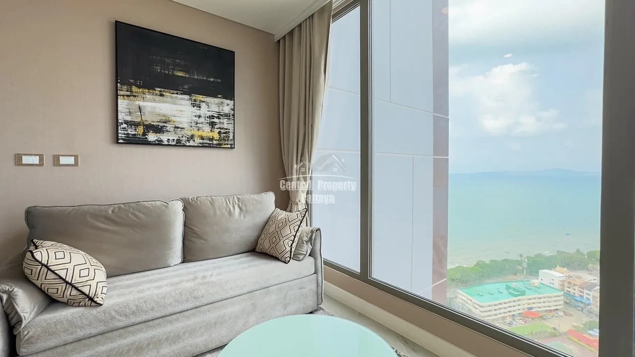 Luxurious, beachfront, private pool unit in foreign name for sale in Copacabana, Jomtien beach. — Photo 12