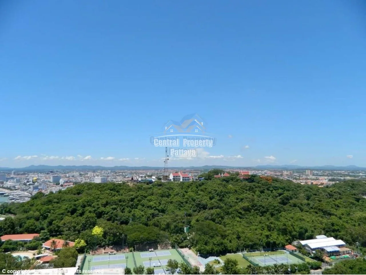 Spacious Studio With Panoramic Views at The Cliff, Prathumnak, Pattaya 2