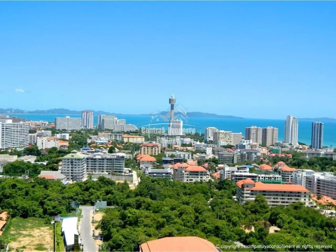 Spacious Studio With Panoramic Views at The Cliff, Prathumnak, Pattaya