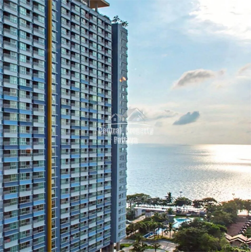 Beachfront High-Rise Condominium in Jomtien with Panoramic Sea Views and Full Facilities.