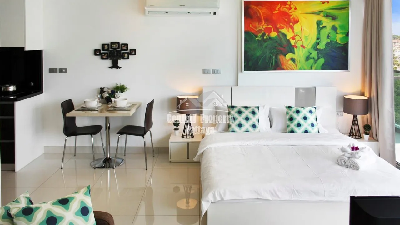 Beautiful Seaview corner unit in Naklua — Photo 2