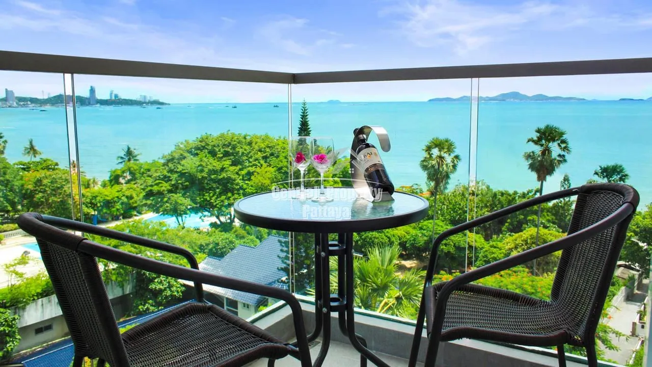 Beautiful Seaview corner unit in Naklua — Photo 6